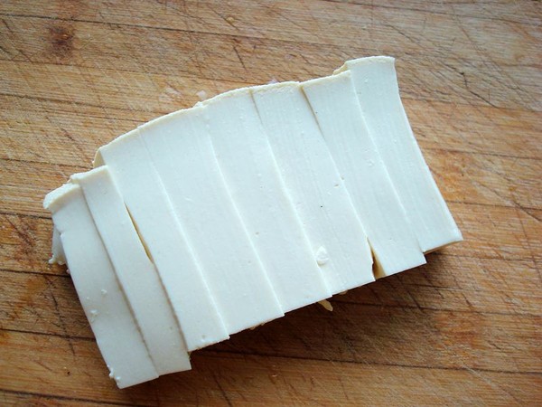 臘腸蒸豆腐的做法-咸鮮味蒸菜譜