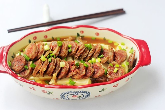 臘腸蒸豆腐的做法-咸鮮味蒸菜譜