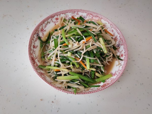 韭菜炒豆芽的做法-家常味炒菜譜-易網(wǎng)健康養(yǎng)生網(wǎng) 韭菜炒豆芽的做法-家常味炒菜譜