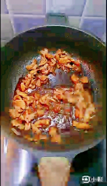 紅燒豆角的做法-家常味燉菜譜-易網(wǎng)健康養(yǎng)生網(wǎng) 紅燒豆角的做法-家常味燉菜譜