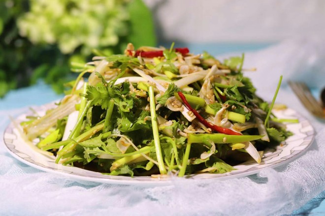 蝦皮老虎菜的做法-咸鮮味拌菜譜