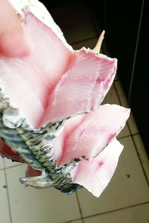 《過水魚》的做法-香辣味其它工藝菜譜-易網(wǎng)健康養(yǎng)生網(wǎng) 《過水魚》的做法-香辣味其它工藝菜譜