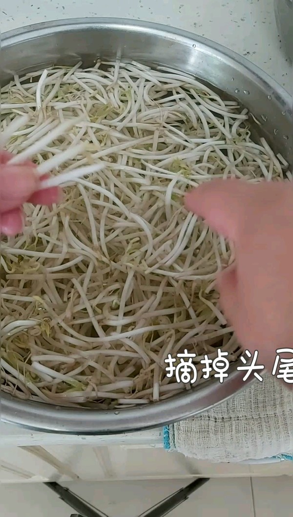 韭菜炒豆芽的做法-家常味炒菜譜-易網(wǎng)<a href=http://www.gyfww.com/ target=_blank class=infotextkey>健康養(yǎng)生</a>網(wǎng) 韭菜炒豆芽的做法-家常味炒菜譜