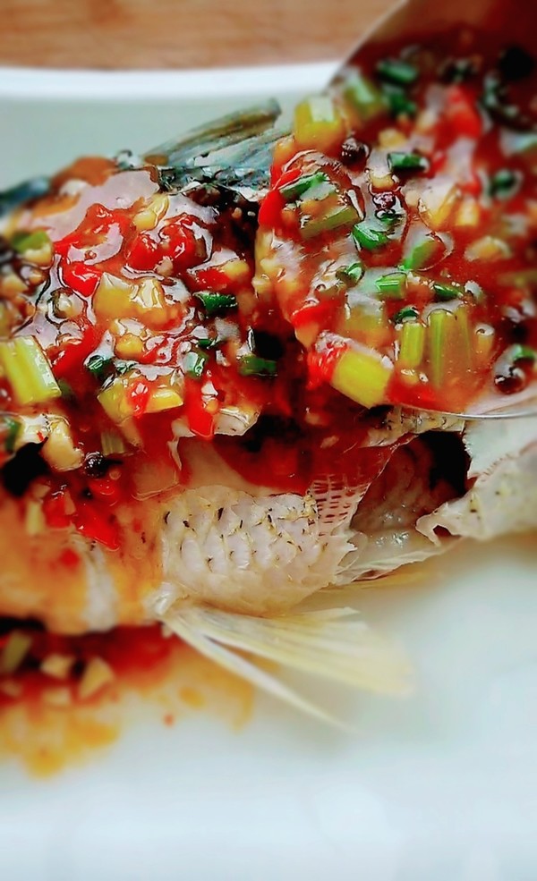 《過水魚》的做法-香辣味其它工藝菜譜-易網(wǎng)健康養(yǎng)生網(wǎng) 《過水魚》的做法-香辣味其它工藝菜譜