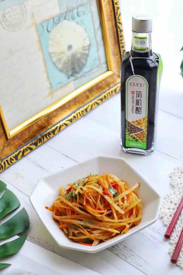 涼拌土豆絲的做法-家常味拌菜譜