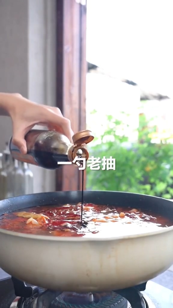 香辣豬蹄的做法-香辣味燉菜譜