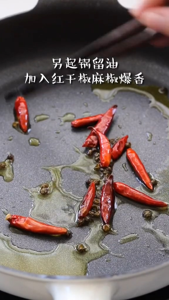 干煸肉末豆角的做法-咸鮮味炒菜譜-易網健康養生網 干煸肉末豆角的做法-咸鮮味炒菜譜