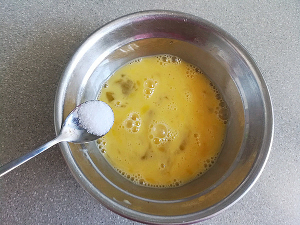 韭苔炒雞蛋的做法-家常味炒菜譜-易網健康養生網 韭苔炒雞蛋的做法-家常味炒菜譜