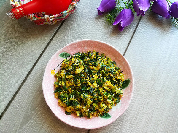 韭苔炒雞蛋的做法-家常味炒菜譜-易網健康養生網 韭苔炒雞蛋的做法-家常味炒菜譜