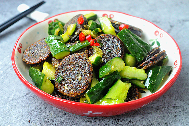 血粑拌黃瓜的做法-家常味拌菜譜