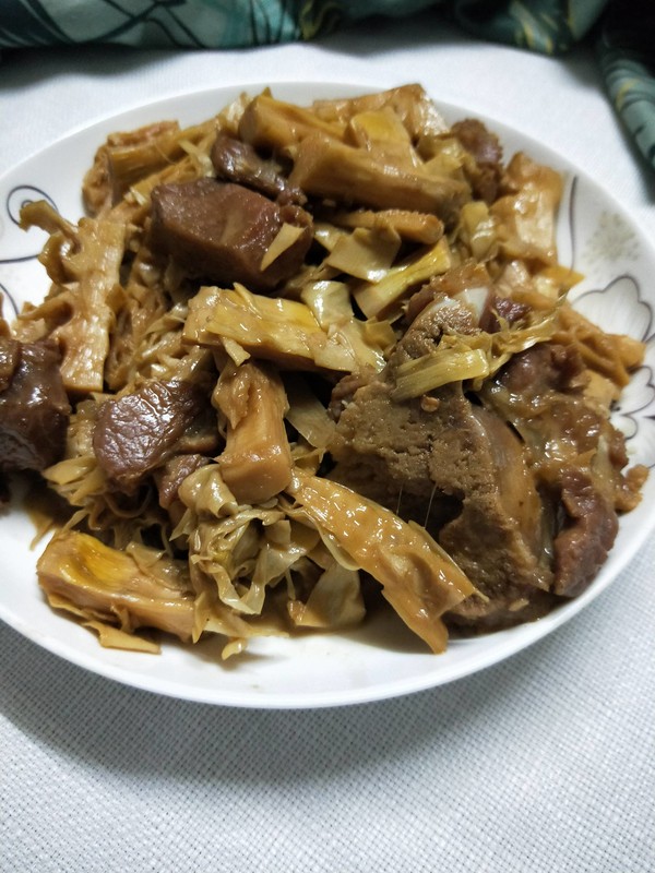 咸肉燉筍的做法-咸鮮味燉菜譜