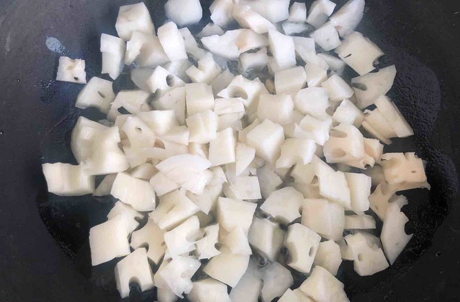 小炒藕丁的做法-香辣味炒菜譜