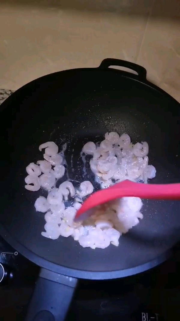 蝦仁爆蛋的做法-家常味炒菜譜-易網健康養生網 蝦仁爆蛋的做法-家常味炒菜譜