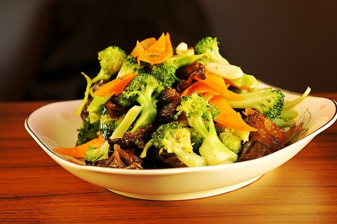 素炒家常菜的做法-家常味炒菜譜-易網健康養生網 素炒家常菜的做法-家常味炒菜譜