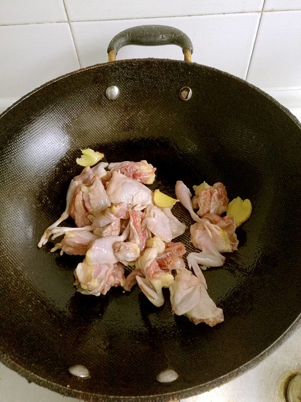 花生米燒鵪鶉的做法-咸鮮味其它工藝菜譜