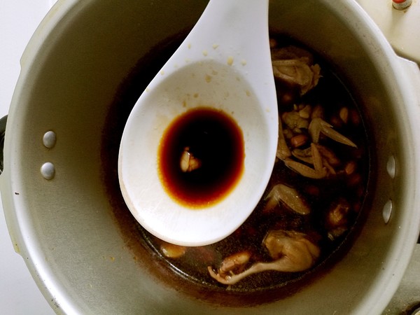 花生米燒鵪鶉的做法-咸鮮味其它工藝菜譜