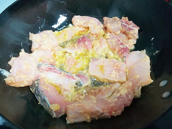 油煎魚片的做法-香辣味炸菜譜