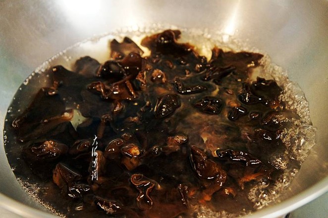 素炒家常菜的做法-家常味炒菜譜-易網健康養生網 素炒家常菜的做法-家常味炒菜譜