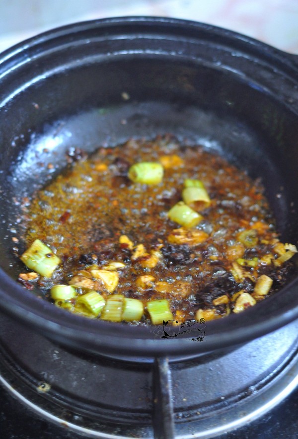 干鍋皮皮蝦的做法-香辣味燜菜譜-易網(wǎng)健康養(yǎng)生網(wǎng) 干鍋皮皮蝦的做法-香辣味燜菜譜