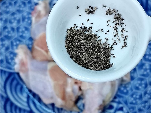 鹽焗雞腿的做法-家常味煮菜譜