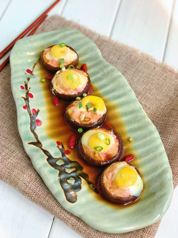 香菇蝦釀鵪鶉蛋的做法-咸鮮味蒸菜譜