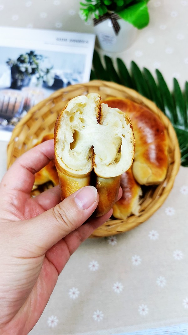 牛角軟面包的做法-甜味烘焙菜譜