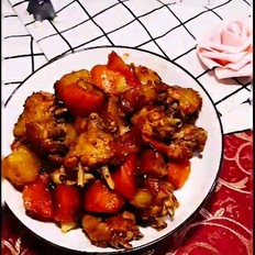 土豆燒雞翅的做法-家常味燒菜譜