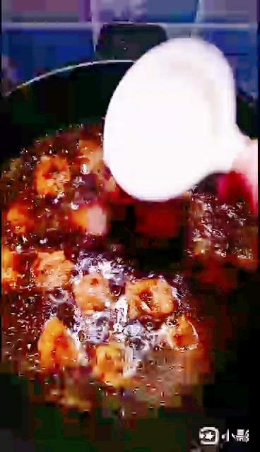 土豆燒雞翅的做法-家常味燒菜譜