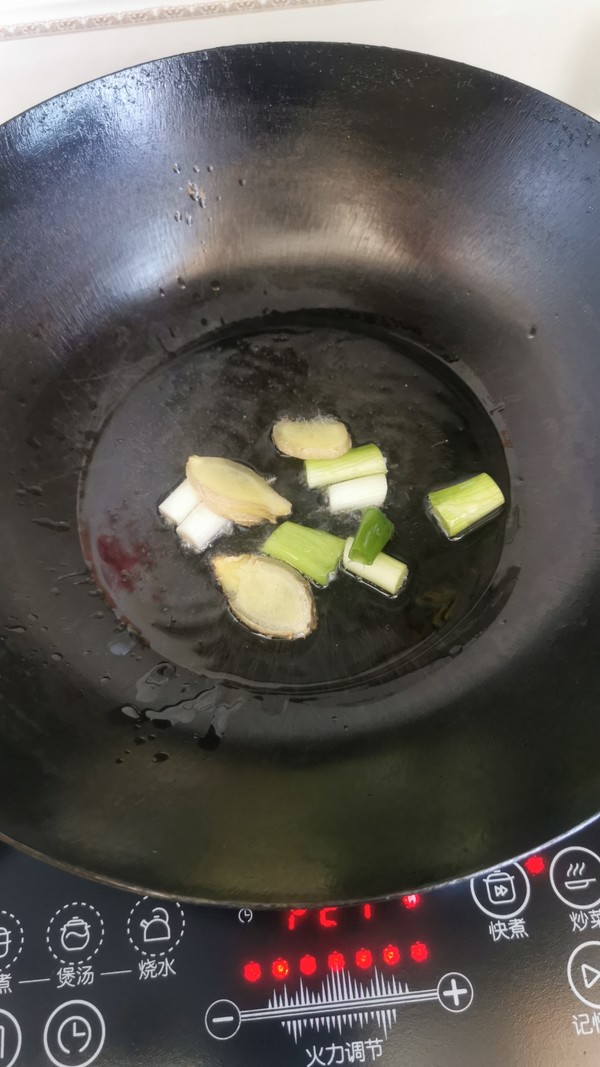 紅燜大蝦的做法-咸鮮味燜菜譜