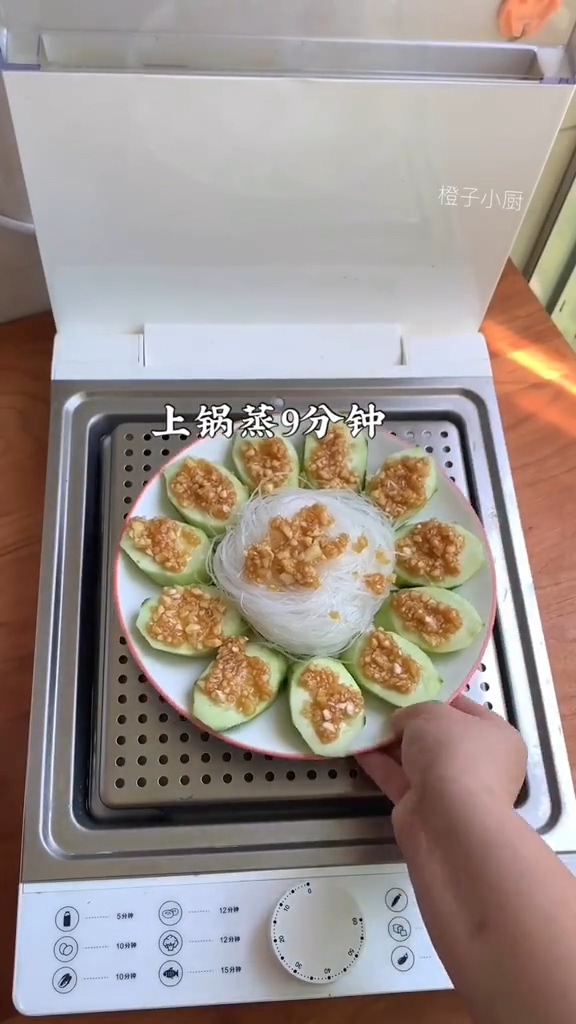 蒜蓉粉絲絲瓜的做法-蒜香味蒸菜譜