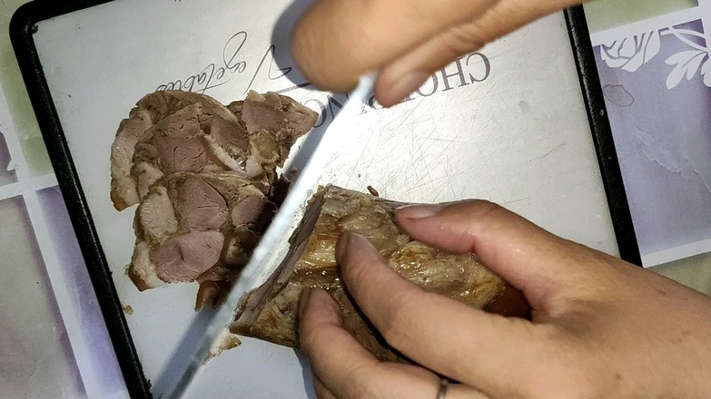 肘花腸的做法-咸鮮味煮菜譜