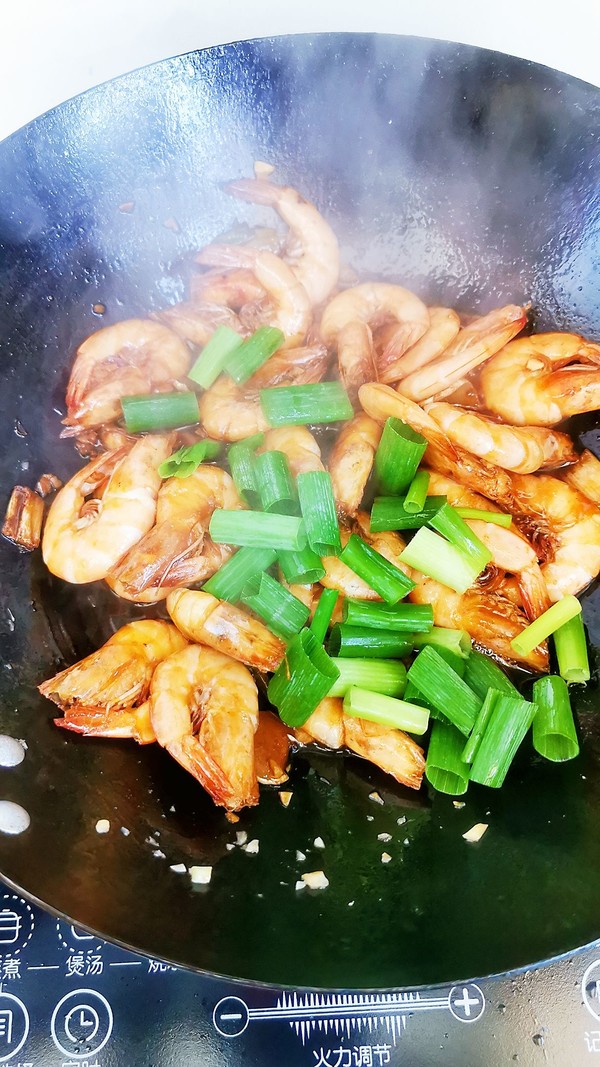 紅燜大蝦的做法-咸鮮味燜菜譜