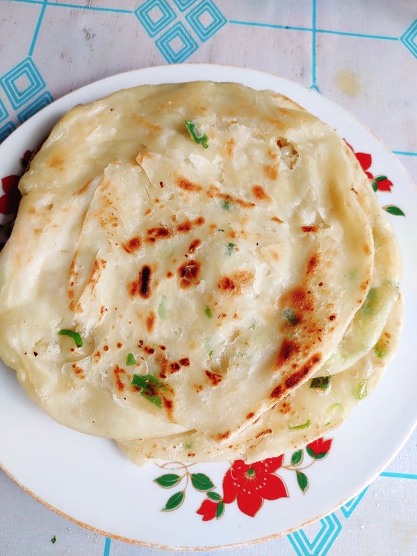 蔥油餅的做法-蔥香味烙菜譜-易網健康養生網 蔥油餅的做法-蔥香味烙菜譜