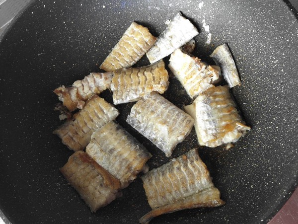 茄汁帶魚的做法-茄汁味燉菜譜