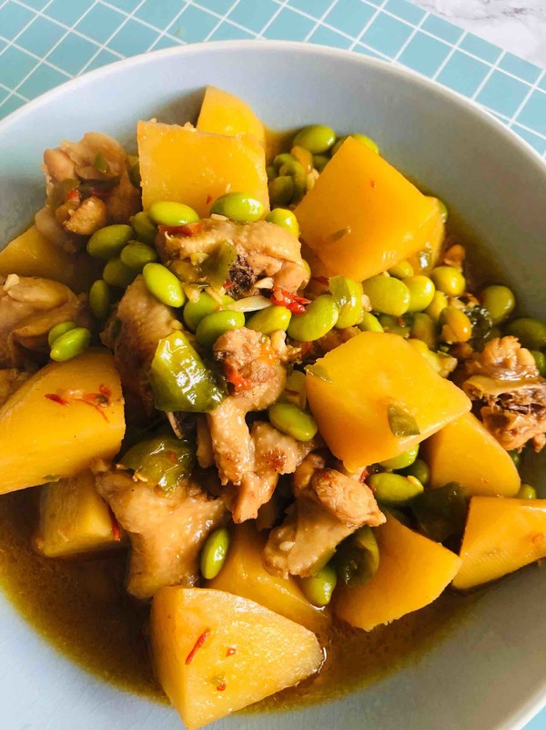 土豆燒雞翅根的做法-家常味燒菜譜