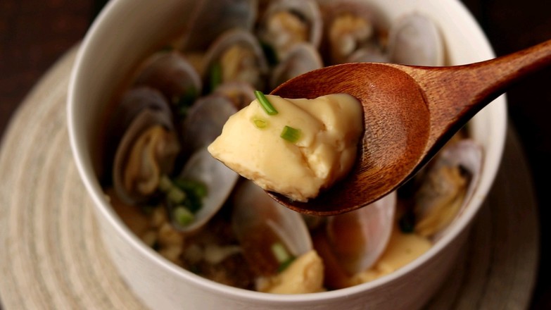 花甲燉蛋的做法-咸鮮味蒸菜譜