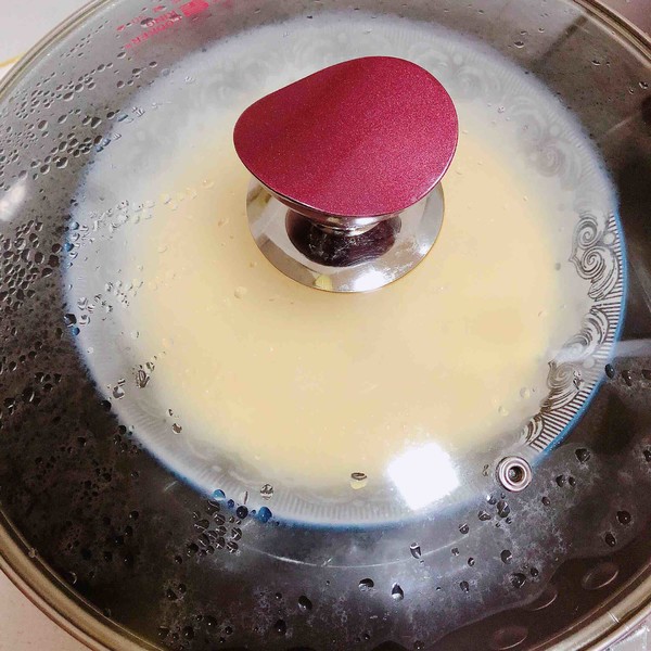 豆漿蟹柳蒸水蛋（經典家常粵菜）的做法-咸鮮味蒸菜譜