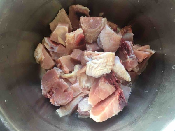 南瓜蒸雞腿的做法-香辣味蒸菜譜