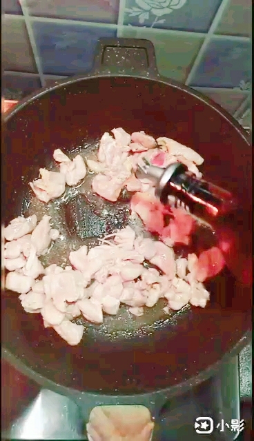 栗子燒雞腿的做法-家常味燒菜譜