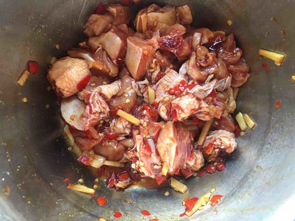 南瓜蒸雞腿的做法-香辣味蒸菜譜