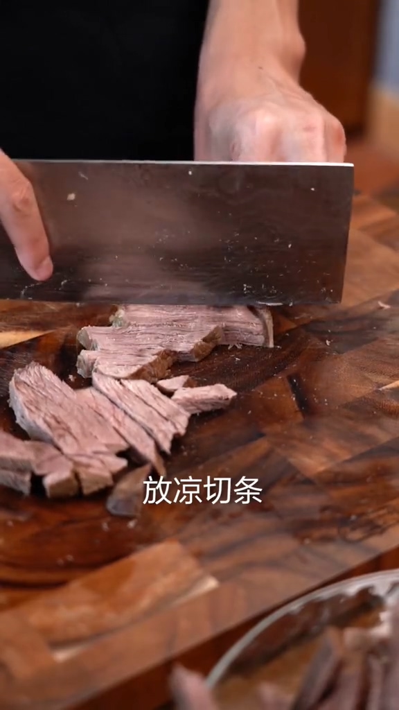 冷吃牛肉的做法-香辣味煮菜譜