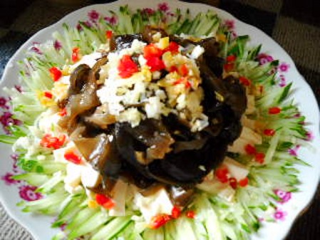 黃瓜木耳拌豆花的做法-酸辣味拌菜譜