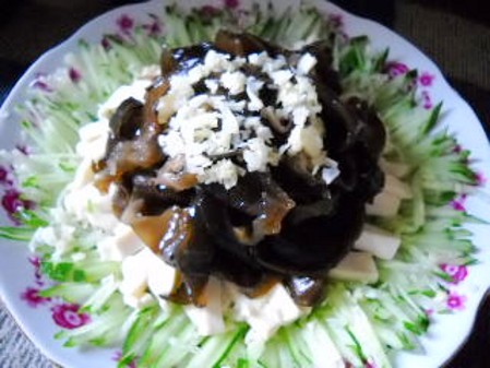 黃瓜木耳拌豆花的做法-酸辣味拌菜譜