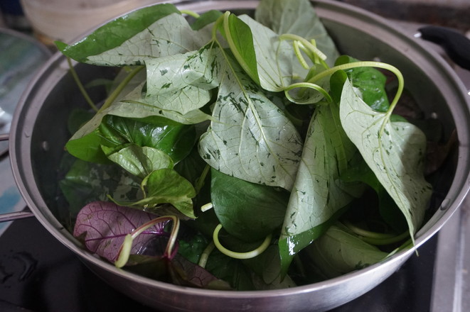 蒜蓉炒薯藤的做法-家常味炒菜譜