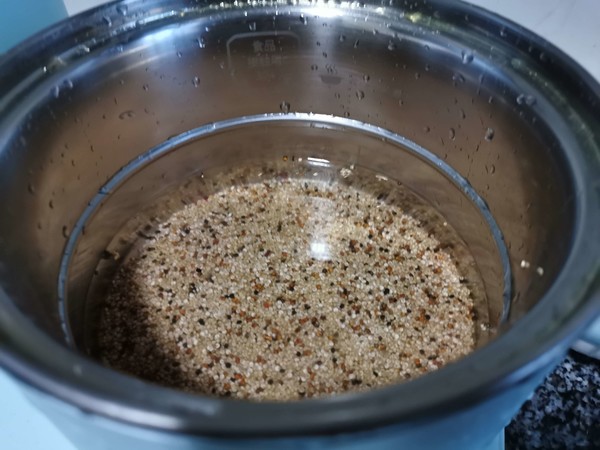 貝貝南瓜藜麥雞肉沙拉的做法-甜味烘焙菜譜