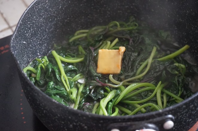 蒜蓉炒薯藤的做法-家常味炒菜譜