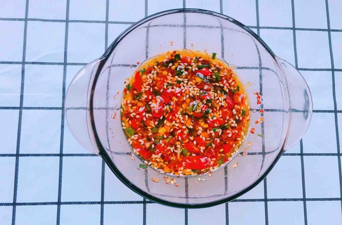 手撕茄子的做法-香辣味拌菜譜-易網健康養生網 手撕茄子的做法-香辣味拌菜譜