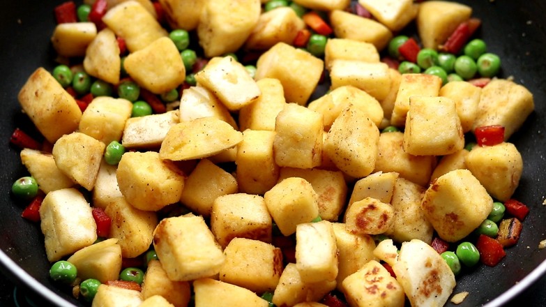 素炒饅頭丁的做法-家常味炒菜譜