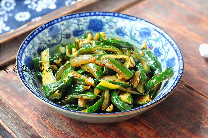 拌黃瓜的做法-家常味拌菜譜