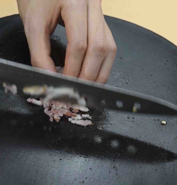 蒜蓉烤白菇的做法-香辣味烤菜譜-易網(wǎng)健康養(yǎng)生網(wǎng) 蒜蓉烤白菇的做法-香辣味烤菜譜